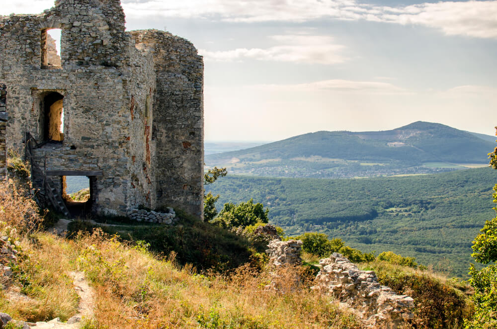 gymes zrucanina hrad vylet grotto