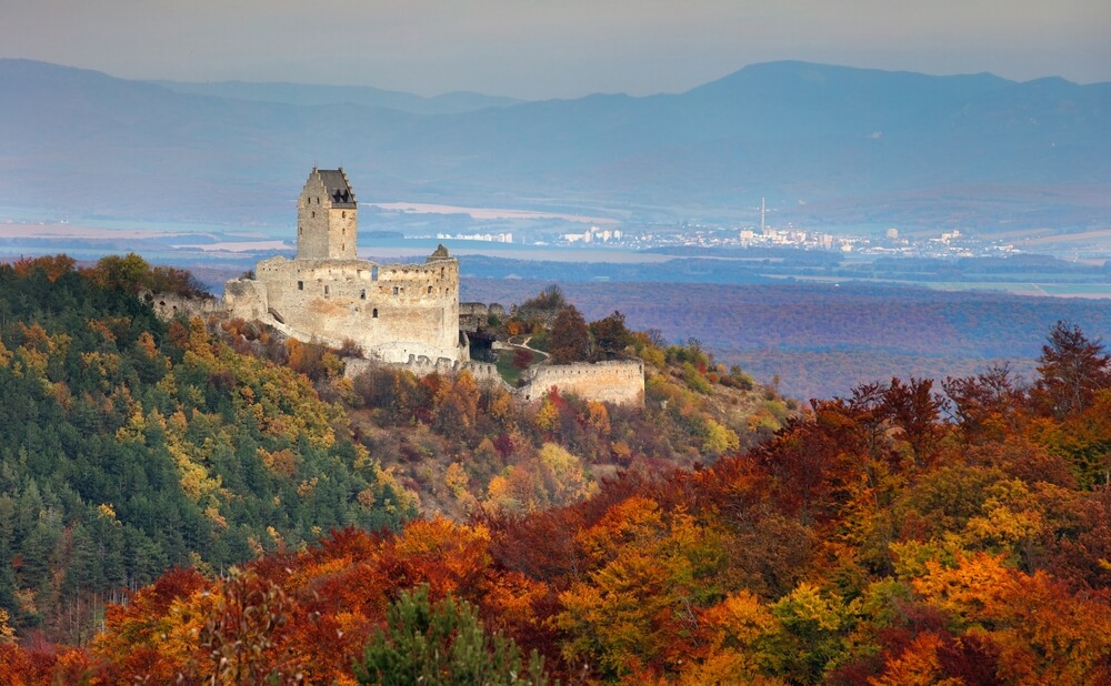 topolciansky hrad vylet zrucanina grotto