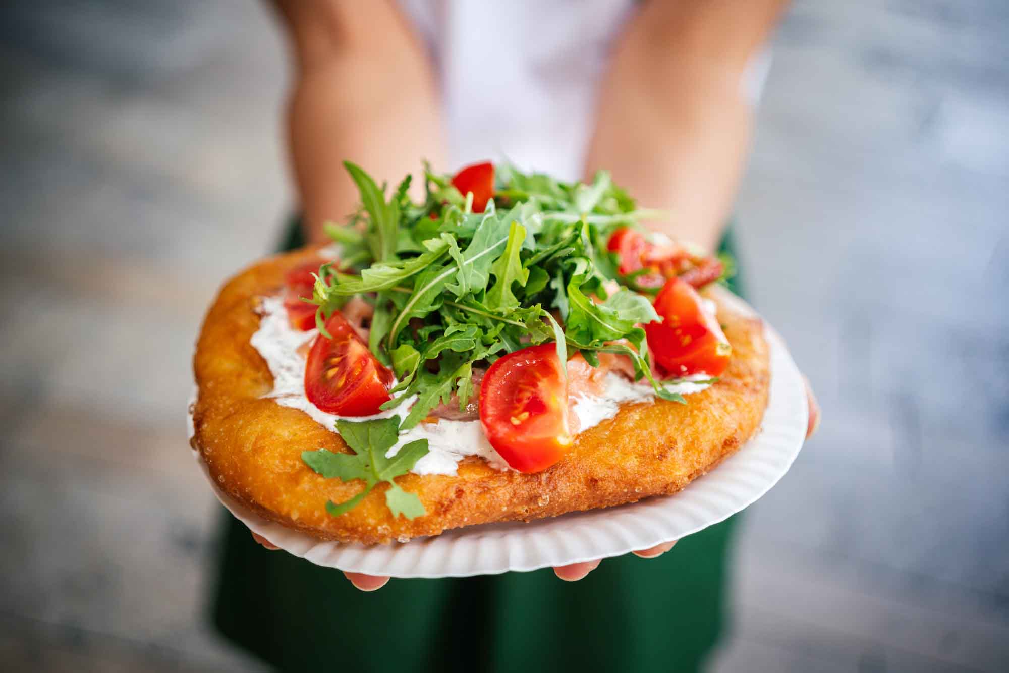 Svet plný chutí: Aký street food obľubujú susedia z Maďarska?