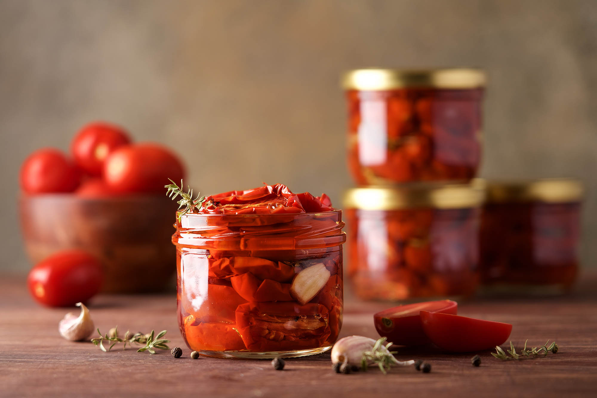Vyskúšajte recept na lahodné sušené paradajky. Postačia vám iba štyri prísady